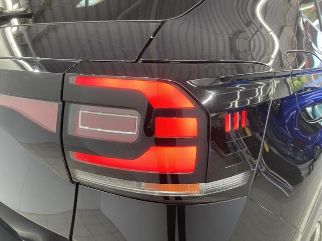 Ｔ－クロス ＴＳＩ　Ｒライン　トラベルアシスト　デジタルメーター　純正ナビ　バックカメラ　レーンキープアシスト　ブラインドスポットディテクション　パークアシスト　コーナーセンサー　スマートキー　認定中古車（31枚目）