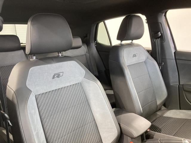 Ｔ－クロス ＴＳＩ　Ｒライン　トラベルアシスト　デジタルメーター　純正ナビ　バックカメラ　レーンキープアシスト　ブラインドスポットディテクション　パークアシスト　コーナーセンサー　スマートキー　認定中古車（34枚目）