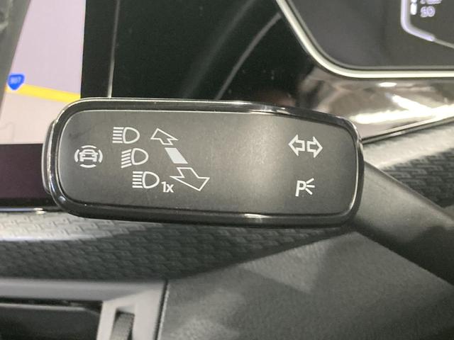 Ｔ－クロス ＴＳＩ　Ｒライン　トラベルアシスト　デジタルメーター　純正ナビ　バックカメラ　レーンキープアシスト　ブラインドスポットディテクション　パークアシスト　コーナーセンサー　スマートキー　認定中古車（39枚目）