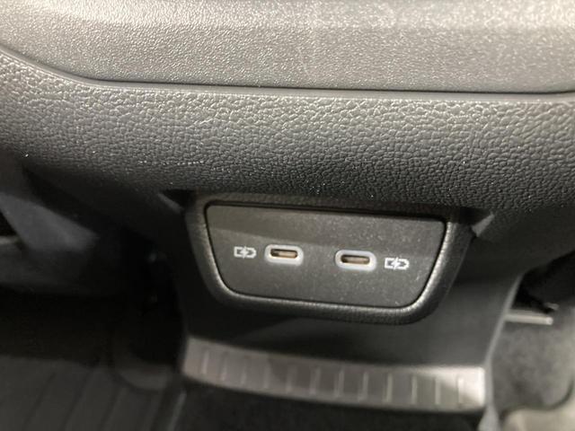 Ｔ－クロス ＴＳＩ　Ｒライン　トラベルアシスト　デジタルメーター　純正ナビ　バックカメラ　レーンキープアシスト　ブラインドスポットディテクション　パークアシスト　コーナーセンサー　スマートキー　認定中古車（67枚目）