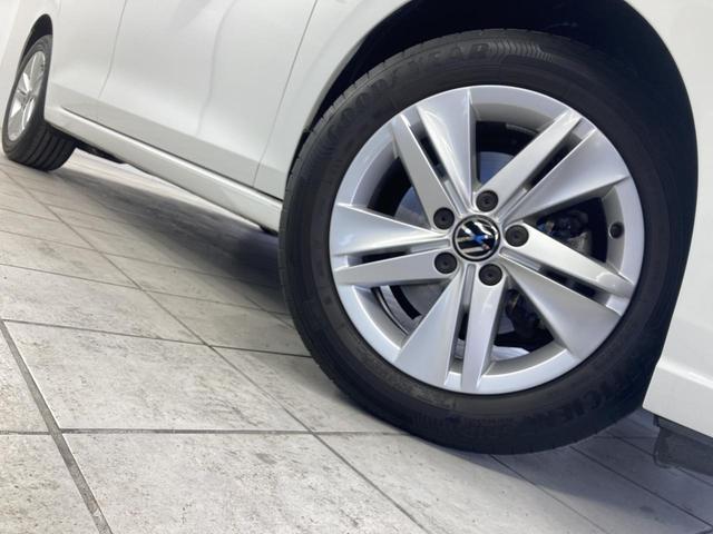 ゴルフ ｅＴＳＩアクティブ　ＩＱライト　トラベルアシスト　デジタルメーター　スマートキー　ナビ　バックカメラ　前後コーナーセンサー　Ａｐｐｌｅｃａｒｐｌａｙ　ＨＵＤ　認定中古車（11枚目）