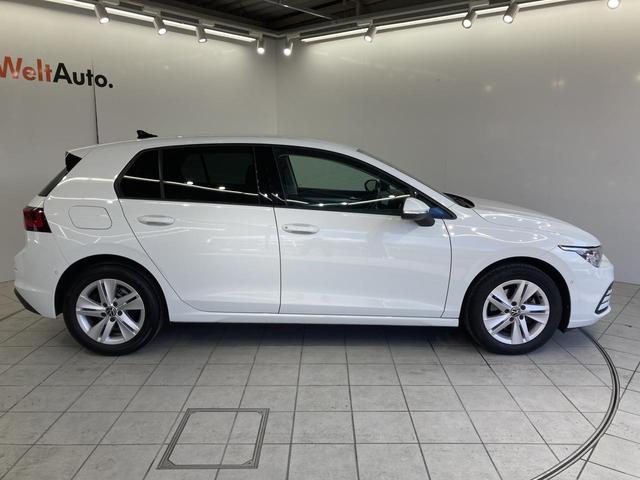 ゴルフ ｅＴＳＩアクティブ　ＩＱライト　トラベルアシスト　デジタルメーター　スマートキー　ナビ　バックカメラ　前後コーナーセンサー　Ａｐｐｌｅｃａｒｐｌａｙ　ＨＵＤ　認定中古車（16枚目）