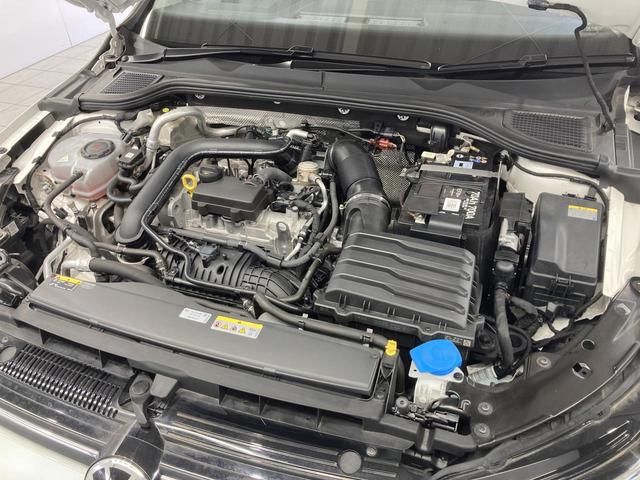 ゴルフ ｅＴＳＩアクティブ　ＩＱライト　トラベルアシスト　デジタルメーター　スマートキー　ナビ　バックカメラ　前後コーナーセンサー　Ａｐｐｌｅｃａｒｐｌａｙ　ＨＵＤ　認定中古車（64枚目）