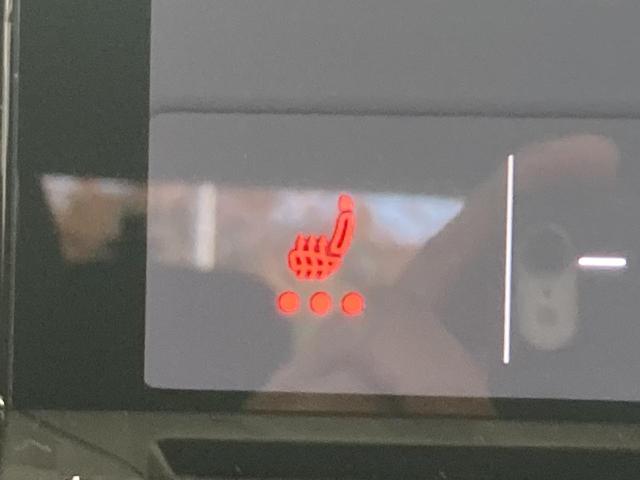 ゴルフＲ ＴＳＩ　４モーション　専用カラー　専用アルミ　ＤＣＣ　トラベルアシスト　デジタルメーター　ＩＱライト　ナビ　バックカメラ　シートヒーター　フロントアシスト　レーンアシスト　スマートキー　認定中古車（36枚目）