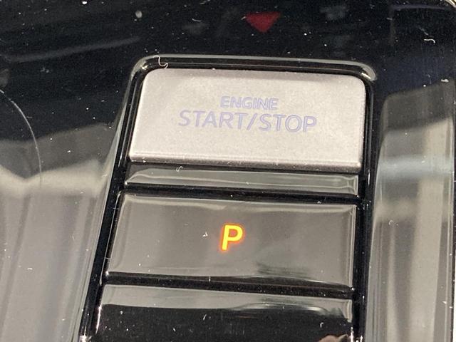 ゴルフＲ ＴＳＩ　４モーション　専用カラー　専用アルミ　ＤＣＣ　トラベルアシスト　デジタルメーター　ＩＱライト　ナビ　バックカメラ　シートヒーター　フロントアシスト　レーンアシスト　スマートキー　認定中古車（44枚目）