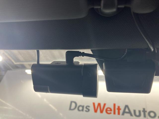 ゴルフＲ ＴＳＩ　４モーション　専用カラー　専用アルミ　ＤＣＣ　トラベルアシスト　デジタルメーター　ＩＱライト　ナビ　バックカメラ　シートヒーター　フロントアシスト　レーンアシスト　スマートキー　認定中古車（45枚目）