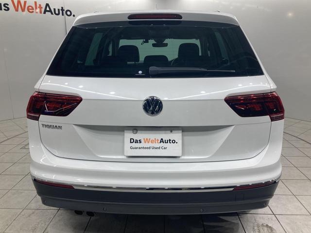 ティグアン ディナウディオエディション 特別仕様車 レザーシート シートヒーター パドルシフト 電動パーキングブレーキ アラウンドビューカメラ 純正ナビ 19インチアルミ レーンアシスト パワーシート 電動リアゲート シルバールーフレール(14枚目)