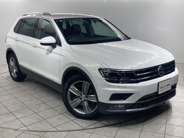 ティグアン ディナウディオエディション 特別仕様車 レザーシート シートヒーター パドルシフト 電動パーキングブレーキ アラウンドビューカメラ 純正ナビ 19インチアルミ レーンアシスト パワーシート 電動リアゲート シルバールーフレール(20枚目)