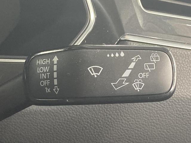 ティグアン ディナウディオエディション 特別仕様車 レザーシート シートヒーター パドルシフト 電動パーキングブレーキ アラウンドビューカメラ 純正ナビ 19インチアルミ レーンアシスト パワーシート 電動リアゲート シルバールーフレール(38枚目)