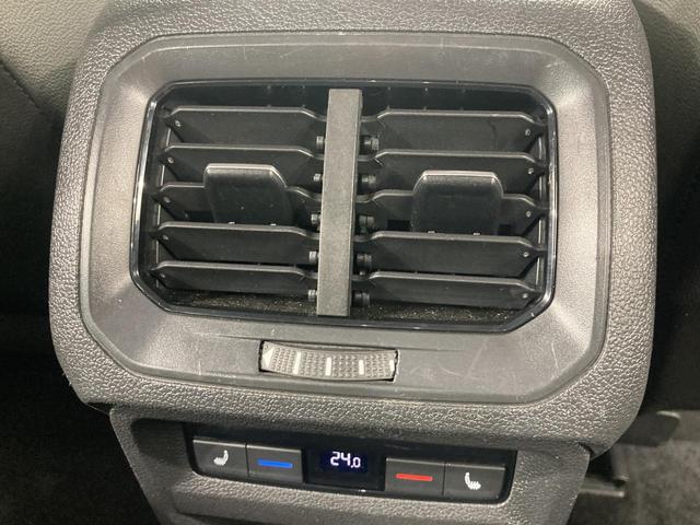 ティグアン ディナウディオエディション 特別仕様車 レザーシート シートヒーター パドルシフト 電動パーキングブレーキ アラウンドビューカメラ 純正ナビ 19インチアルミ レーンアシスト パワーシート 電動リアゲート シルバールーフレール(73枚目)