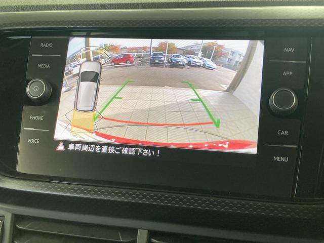 Ｔ－クロス ＴＳＩ　アクティブ　ＡＣＣ　バックカメラ　キーレスエントリー　後方死角検知機能　ブレーキアシスト　駐車支援システム　レーンアシスト　純正ナビ　１６インチアルミホイール　ＬＥＤヘッドライト　レザーシフトノブ（6枚目）