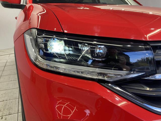 Ｔ－クロス ＴＳＩ　アクティブ　ＡＣＣ　バックカメラ　キーレスエントリー　後方死角検知機能　ブレーキアシスト　駐車支援システム　レーンアシスト　純正ナビ　１６インチアルミホイール　ＬＥＤヘッドライト　レザーシフトノブ（27枚目）