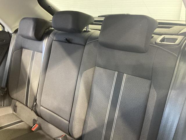 T-ロック TDI スタイルデザインパッケージ ナビ バックカメラ パワーテールゲート ACC LEDヘッドライト フロントアシスト レーンアシスト スマートキー オートホールド エレクトロニックパーキング 認定中古車(9枚目)