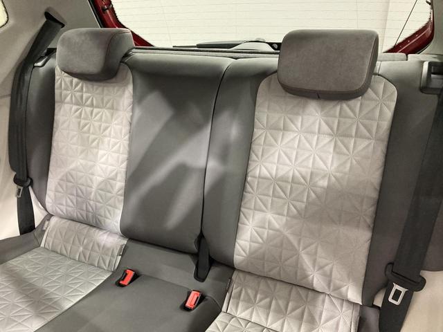 アップ! アップ!ウィズ ビーツ 特別仕様車 専用スピーカー キーレス オートライト マニュアルエアコン 認定中古車(6枚目)