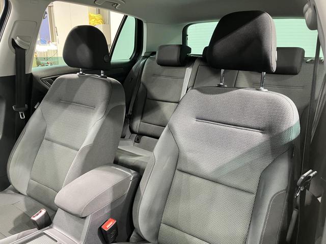 ゴルフ ＴＳＩコンフォートライン　テックエディション　特別仕様車　デジタルメーター　ＡＣＣ　ナビ　バックカメラ　フロントアシスト　レーンアシスト　ＬＥＤヘッドライト　スマートキー　オートホールド　エレクトロニックパーキング　認定中古車（9枚目）