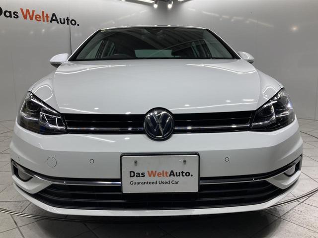 ゴルフ ＴＳＩコンフォートライン　マイスター　ＡＣＣ　オートホールド　純正ナビ　１７インチアルミホイール　パドルシフト　バックカメラ　レザーステイリング　障害物センサー　レーンアシスト　駐車支援システム　スマートエントリー　フォグランプ（13枚目）