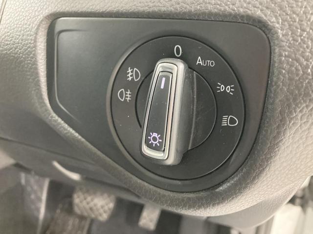 ゴルフ ＴＳＩコンフォートライン　マイスター　ＡＣＣ　オートホールド　純正ナビ　１７インチアルミホイール　パドルシフト　バックカメラ　レザーステイリング　障害物センサー　レーンアシスト　駐車支援システム　スマートエントリー　フォグランプ（38枚目）