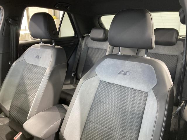 T-ロック TDI Rライン ナビ バックカメラ デジタルメーター ACC パワーテールゲート フロントアシスト コーナーセンサー レーンアシスト サイドアシスト オートホールド エレクトロニックパーキング 認定中古車(8枚目)