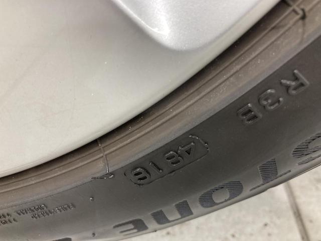 ゴルフＧＴＩ ベースグレード　ＧＴＩ専用インテリア　１８インチアルミホイール　障害物センサー　ＬＥＤヘッドライト　ＧＴＩ専用エクステリア　ＡＣＣ付　コーナリングライト　スポーツサスペンション　パドルシフト　リアフォグランプ（29枚目）