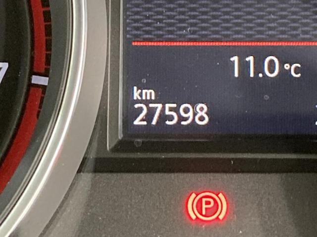 ゴルフＧＴＩ ベースグレード　ＧＴＩ専用インテリア　１８インチアルミホイール　障害物センサー　ＬＥＤヘッドライト　ＧＴＩ専用エクステリア　ＡＣＣ付　コーナリングライト　スポーツサスペンション　パドルシフト　リアフォグランプ（33枚目）