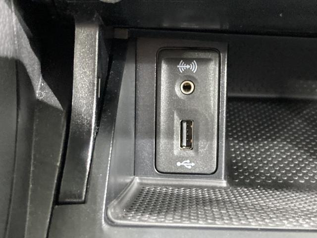 ゴルフＧＴＩ ベースグレード　ＧＴＩ専用インテリア　１８インチアルミホイール　障害物センサー　ＬＥＤヘッドライト　ＧＴＩ専用エクステリア　ＡＣＣ付　コーナリングライト　スポーツサスペンション　パドルシフト　リアフォグランプ（48枚目）