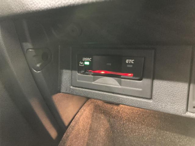 ゴルフＧＴＩ ベースグレード　ＧＴＩ専用インテリア　１８インチアルミホイール　障害物センサー　ＬＥＤヘッドライト　ＧＴＩ専用エクステリア　ＡＣＣ付　コーナリングライト　スポーツサスペンション　パドルシフト　リアフォグランプ（64枚目）