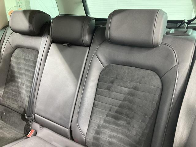 パサートヴァリアント ＴＤＩエレガンスライン　ナビ　バックカメラ　パワーテールゲート　ＡＣＣ　ＬＥＤヘッドライト　シートヒーター　コーナーセンサー　フロントアシスト　レーンアシスト　オートホールド　認定中古車（9枚目）