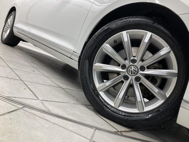 パサートヴァリアント ＴＤＩエレガンスライン　ナビ　バックカメラ　パワーテールゲート　ＡＣＣ　ＬＥＤヘッドライト　シートヒーター　コーナーセンサー　フロントアシスト　レーンアシスト　オートホールド　認定中古車（11枚目）