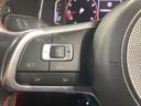 ◆クルーズコントロールにレーダーセンサーを組み合わせ、先行車を測定し設定されたスピードを上限に自動で加減速を行います。一定の車間距離を維持することで、長距離走行でのドライバーの疲労を低減させます。