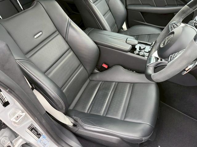 CLSクラス CLS63 S カーボンパッケージ サンルーフ ETC スマートキー クルーズコントロール バックカメラ 電動トランク パワーシート AMGレッドキャリパー カーボンPKG専用パーツ 革シート(19枚目)