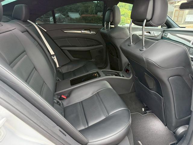 CLSクラス CLS63 S カーボンパッケージ サンルーフ ETC スマートキー クルーズコントロール バックカメラ 電動トランク パワーシート AMGレッドキャリパー カーボンPKG専用パーツ 革シート(30枚目)