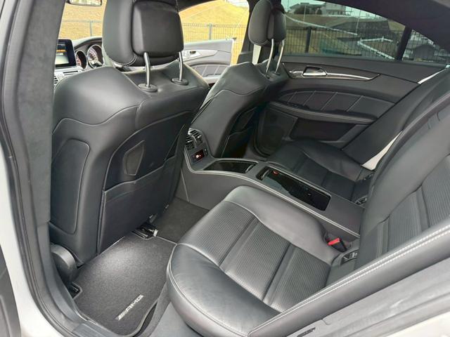 CLSクラス CLS63 S カーボンパッケージ サンルーフ ETC スマートキー クルーズコントロール バックカメラ 電動トランク パワーシート AMGレッドキャリパー カーボンPKG専用パーツ 革シート(37枚目)