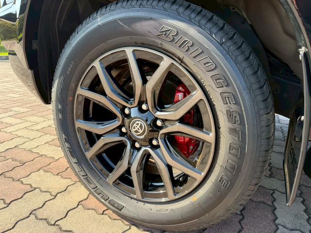 ハイラックス Z GRスポーツ 4WD ARB製キャノピー ナビ機能付きディスプレイオーディオ 全方位カメラ クリアランスソナー LEDヘッドライト パドルシフト 純正18インチアルミホイール D席パワーシート スマートキー(13枚目)