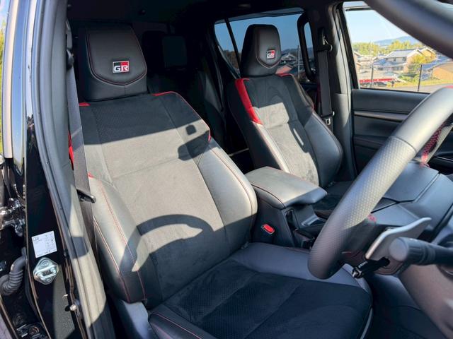 ハイラックス Z GRスポーツ 4WD ARB製キャノピー ナビ機能付きディスプレイオーディオ 全方位カメラ クリアランスソナー LEDヘッドライト パドルシフト 純正18インチアルミホイール D席パワーシート スマートキー(17枚目)