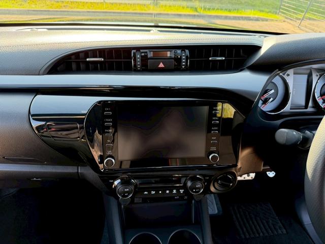 ハイラックス Z GRスポーツ 4WD ARB製キャノピー ナビ機能付きディスプレイオーディオ 全方位カメラ クリアランスソナー LEDヘッドライト パドルシフト 純正18インチアルミホイール D席パワーシート スマートキー(23枚目)