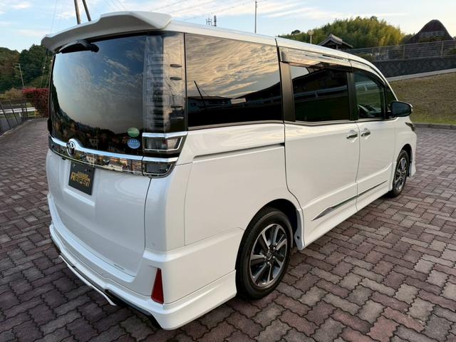 ヴォクシー ZS 煌II ZS 煌II モデリスタエアロ 純正10インチナビ Bluetoothオーディオ DVD再生 フルセグ バックカメラ クルーズコントロール 両側パワースライド LEDヘッドライト(5枚目)