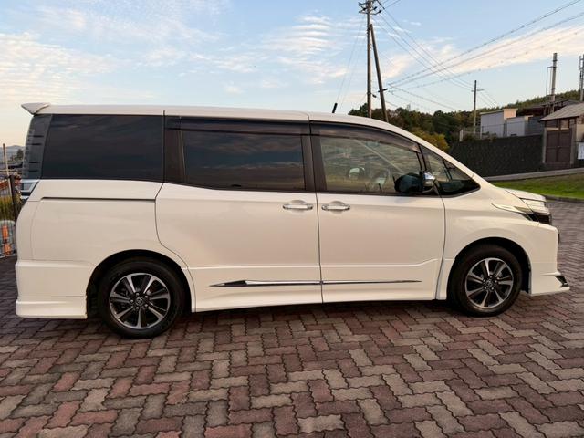 ヴォクシー ZS 煌II ZS 煌II モデリスタエアロ 純正10インチナビ Bluetoothオーディオ DVD再生 フルセグ バックカメラ クルーズコントロール 両側パワースライド LEDヘッドライト(9枚目)