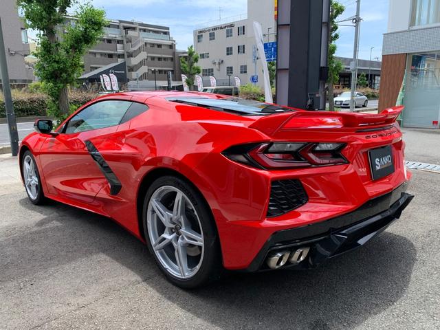 シボレーコルベット ２ＬＴ　ワンオーナー　赤革　シートヒーター・クーラー　パワーシート　ＡｐｐｌｅＣａｒＰｌａｙ　純正ナビ　ＢＯＳＥサウンド　フロントリフター　デジタルインナーミラー　全方位カメラ　ＬＥＤヘッドライト　ＥＴＣ（10枚目）