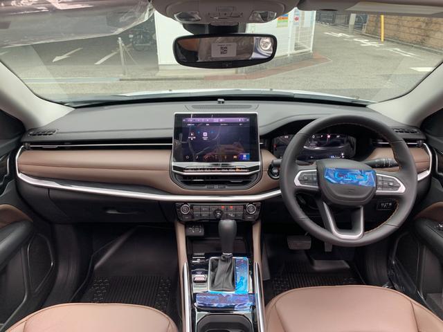 ジープ・コマンダー リミテッド　ワンオーナ　パノラマサンルーフ　茶革　シートヒータ　純正ナビ　地デジ　ＡｐｐｌｅＣａｒＰｌａｙ　アラウンドビューモニター　電動リアゲート　レーダークルーズコントロール　ブラインドスポットモニタ　ＬＥＤ（22枚目）