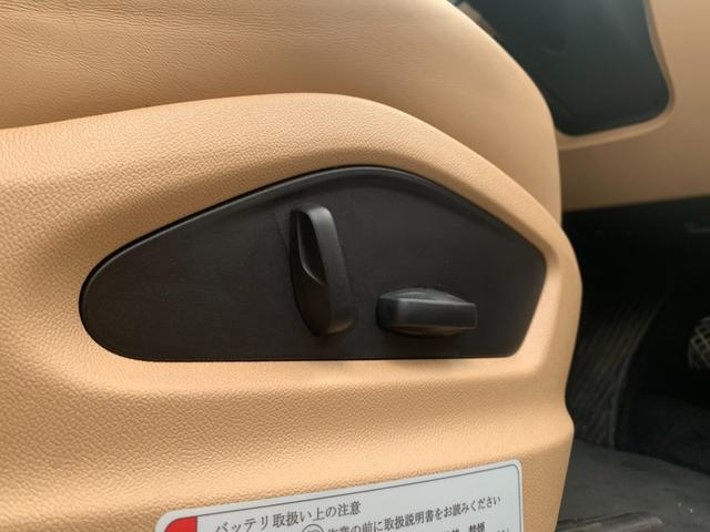 カイエンクーペ カイエンクーペ　プラチナエディション　ワンオーナ　ベージュ革　シートヒーター　スポーツクロノ　ＢＯＳＥサウンド　ＡｐｐｌｅＣａｒＰｌａｙ　純正ナビ　パノラマルーフ　全方位カメラ　電動リアゲート　ＰＤＬＳ　８ＷＡＹ電動シート　ＥＴＣ（24枚目）