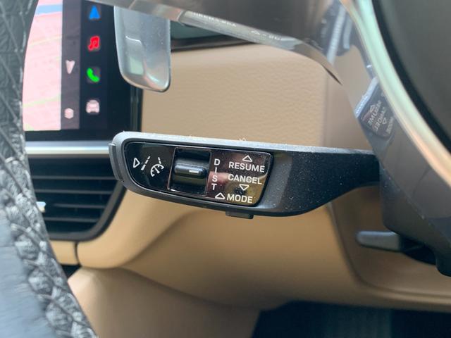 カイエンクーペ カイエンクーペ　プラチナエディション　ワンオーナ　ベージュ革　シートヒーター　スポーツクロノ　ＢＯＳＥサウンド　ＡｐｐｌｅＣａｒＰｌａｙ　純正ナビ　パノラマルーフ　全方位カメラ　電動リアゲート　ＰＤＬＳ　８ＷＡＹ電動シート　ＥＴＣ（41枚目）