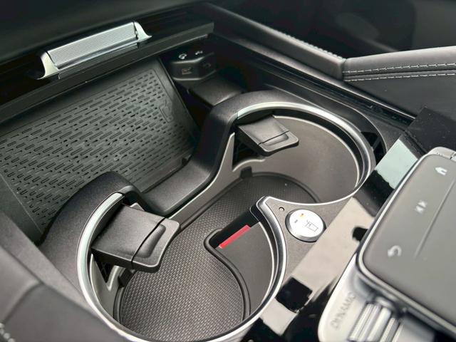 ＧＬＳ ＧＬＳ６００　４マチック　４人乗り／ワンオーナー／黒革／ファーストクラスＰＫＧ／電動サイドステップ／パノラマサンルーフ／リアエンター／冷蔵庫／冷温機能付きドリンクホルダー／シートヒータ／ベンチレーション／エアサス／純正２３ＡＷ（46枚目）