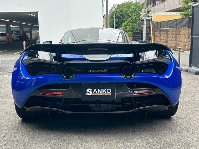 ７２０Ｓ 　パフォーマンス／フルラッピング／元色グレイシャーホワイト／正規Ｄ車／カーボンエクステリア／カーボンインテリア／全方位カメラ／Ｆリフター／クルーズコントロール／Ｂｏｗｅｒｓ＆Ｗｉｌｋｉｎｓ／鍛造ホイール（8枚目）