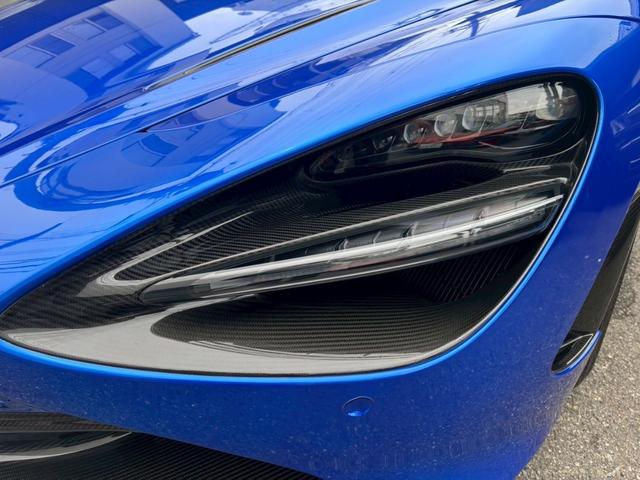 ７２０Ｓ 　パフォーマンス／フルラッピング／元色グレイシャーホワイト／正規Ｄ車／カーボンエクステリア／カーボンインテリア／全方位カメラ／Ｆリフター／クルーズコントロール／Ｂｏｗｅｒｓ＆Ｗｉｌｋｉｎｓ／鍛造ホイール（12枚目）