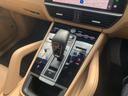 カイエンクーペ　プラチナエディション　ワンオーナ　ベージュ革　シートヒーター　スポーツクロノ　ＢＯＳＥサウンド　ＡｐｐｌｅＣａｒＰｌａｙ　純正ナビ　パノラマルーフ　全方位カメラ　電動リアゲート　ＰＤＬＳ　８ＷＡＹ電動シート　ＥＴＣ（22枚目）