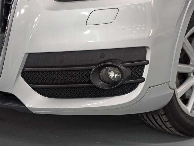 Q3 2.0TFSIクワトロ170PS Sトロニック 4WD 障害物センサー ルーフレール ETC HDDナビ バックカメラ 過給器設定モデル ディスプレイオーディオ 頸部衝撃緩和ヘッドレスト(13枚目)