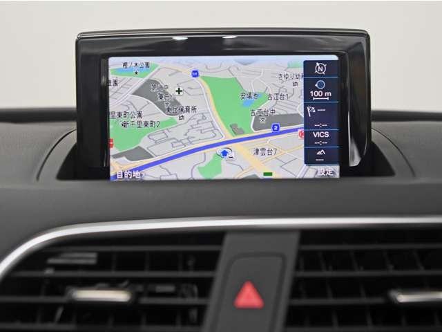 Q3 2.0TFSIクワトロ170PS Sトロニック 4WD 障害物センサー ルーフレール ETC HDDナビ バックカメラ 過給器設定モデル ディスプレイオーディオ 頸部衝撃緩和ヘッドレスト(22枚目)