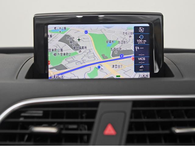 Q3 2.0TFSIクワトロ170PS Sトロニック 4WD 障害物センサー ルーフレール ETC HDDナビ バックカメラ 過給器設定モデル ディスプレイオーディオ 頸部衝撃緩和ヘッドレスト(24枚目)