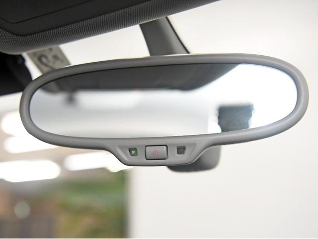 Q3 2.0TFSIクワトロ170PS Sトロニック 4WD 障害物センサー ルーフレール ETC HDDナビ バックカメラ 過給器設定モデル ディスプレイオーディオ 頸部衝撃緩和ヘッドレスト(38枚目)