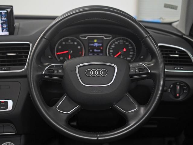 Q3 2.0TFSIクワトロ170PS Sトロニック 4WD 障害物センサー ルーフレール ETC HDDナビ バックカメラ 過給器設定モデル ディスプレイオーディオ 頸部衝撃緩和ヘッドレスト(40枚目)